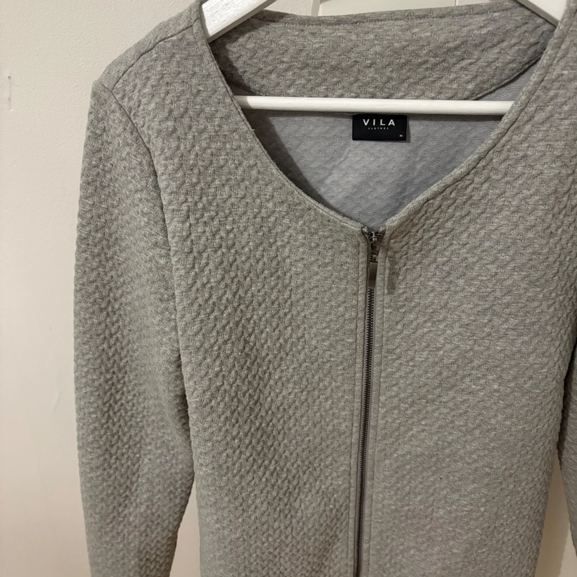 Grå cardigan jacka från Vila