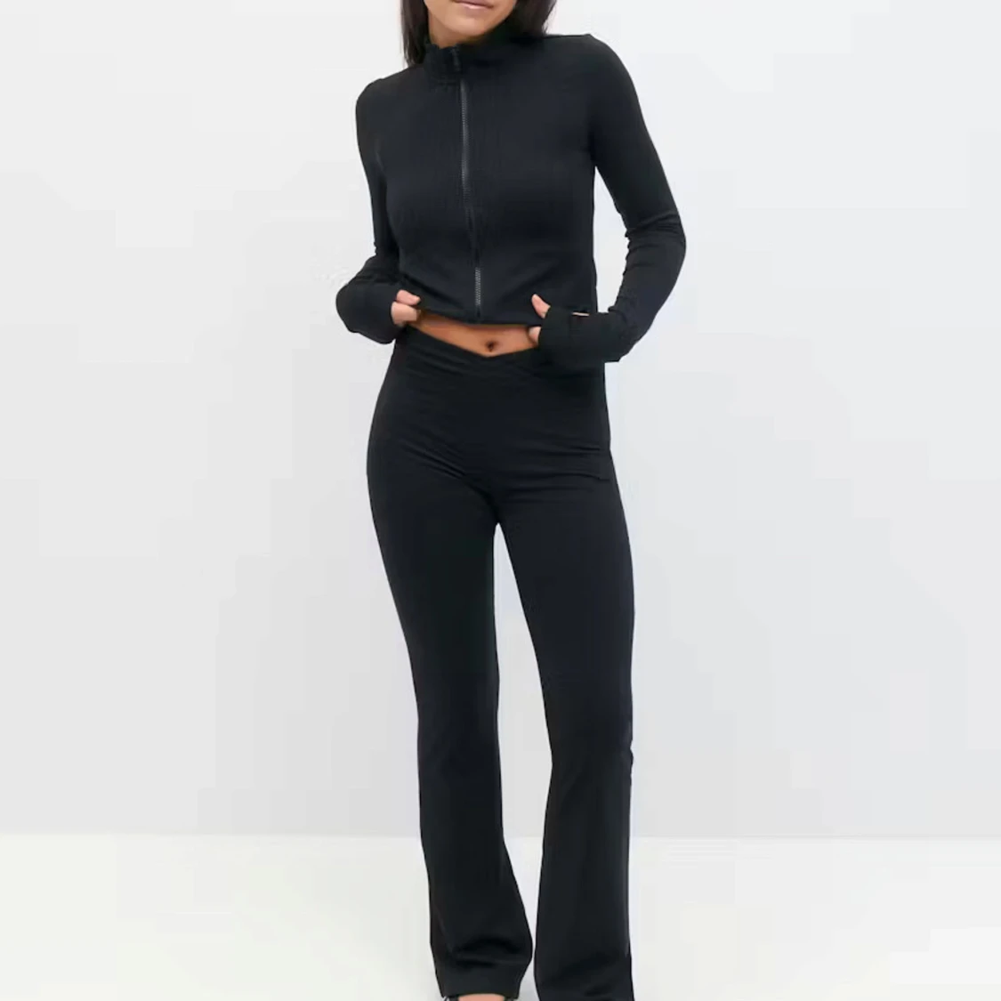 Svarta bootcut leggings från Gina