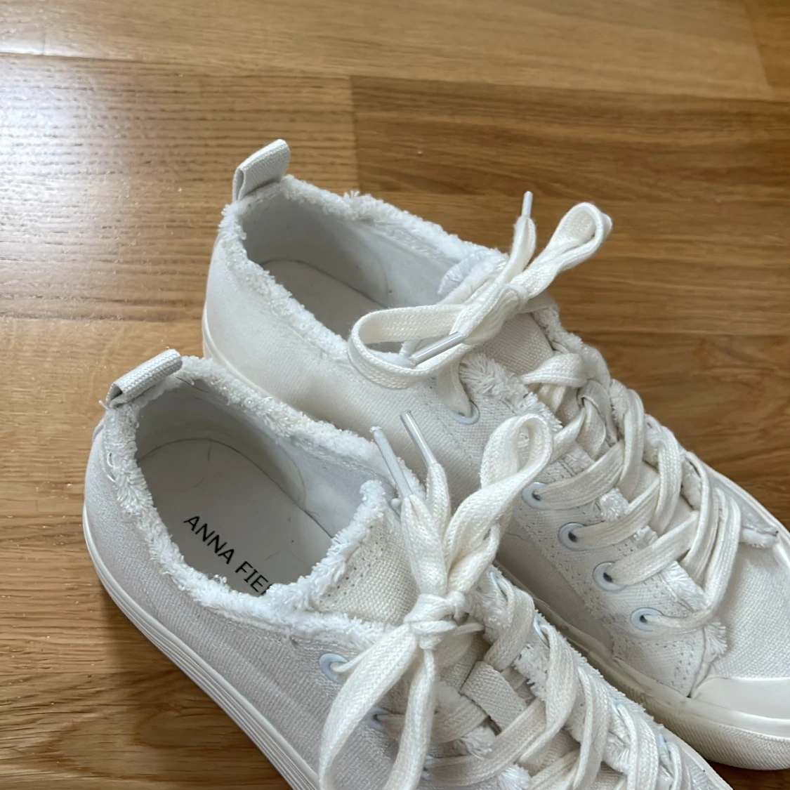 Vita sneakers från Anna Field - 1