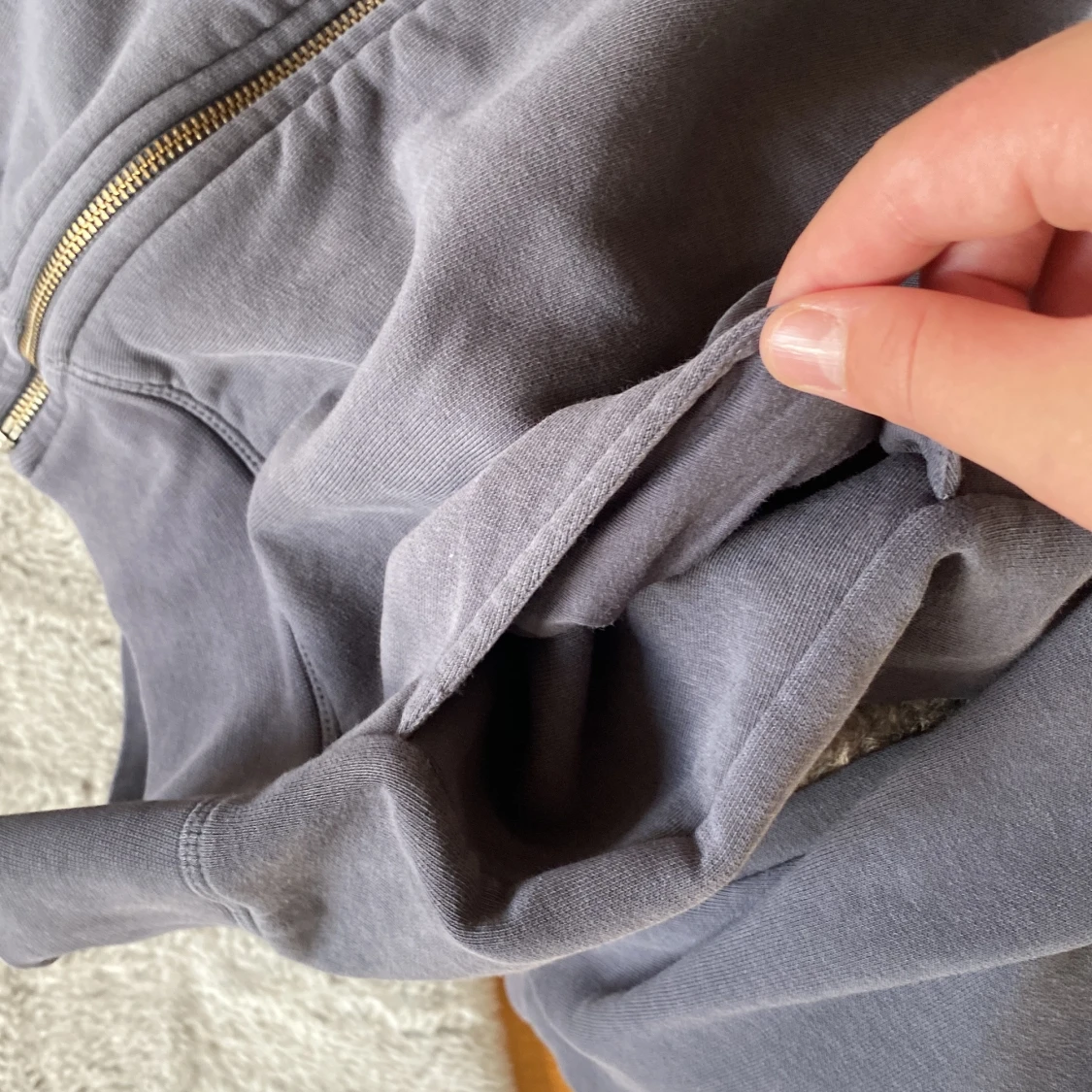 Mörkblå hoodie från Sail Racing - 3