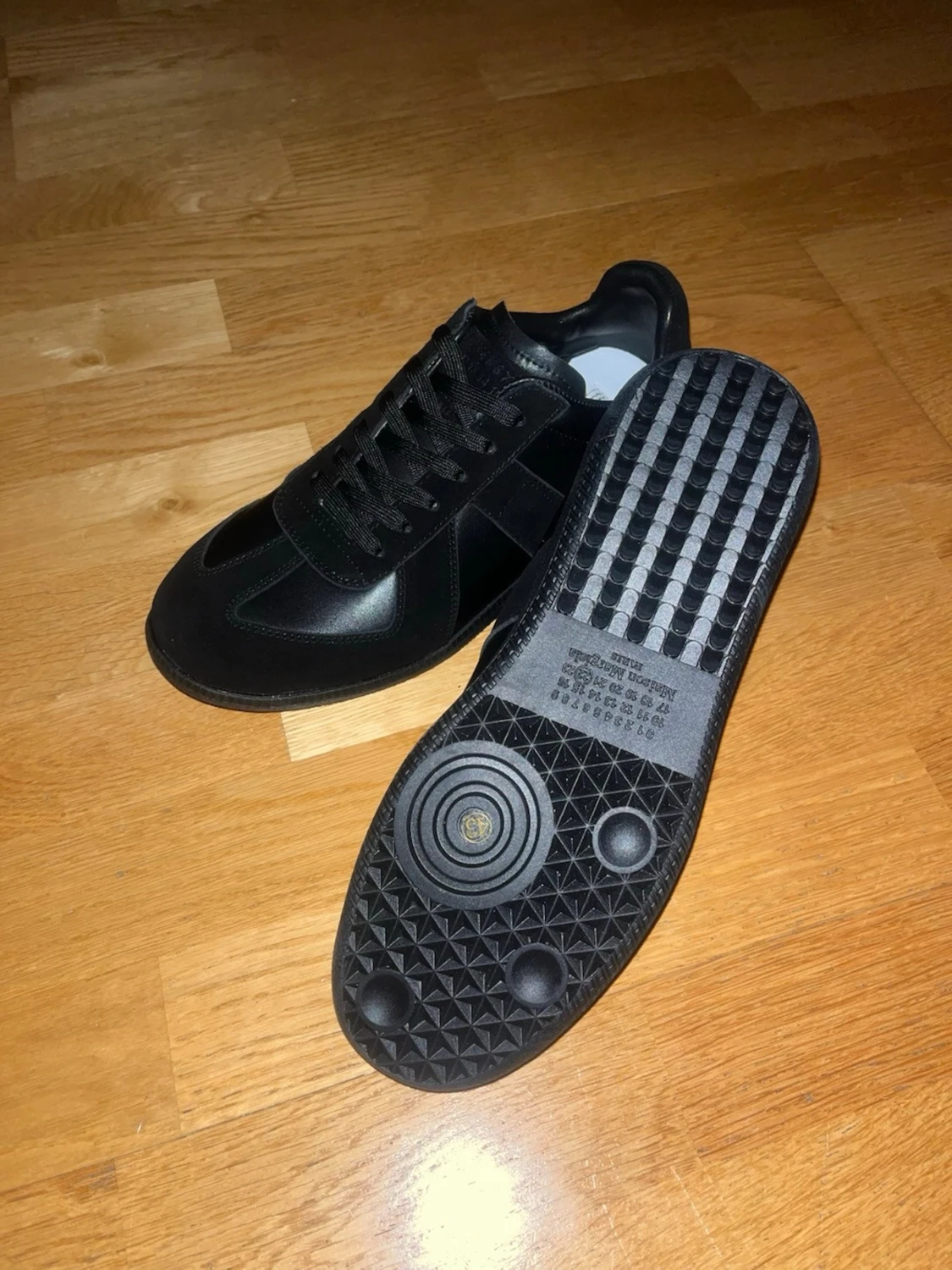 Svarta sneakers från Maison Margiela - 3