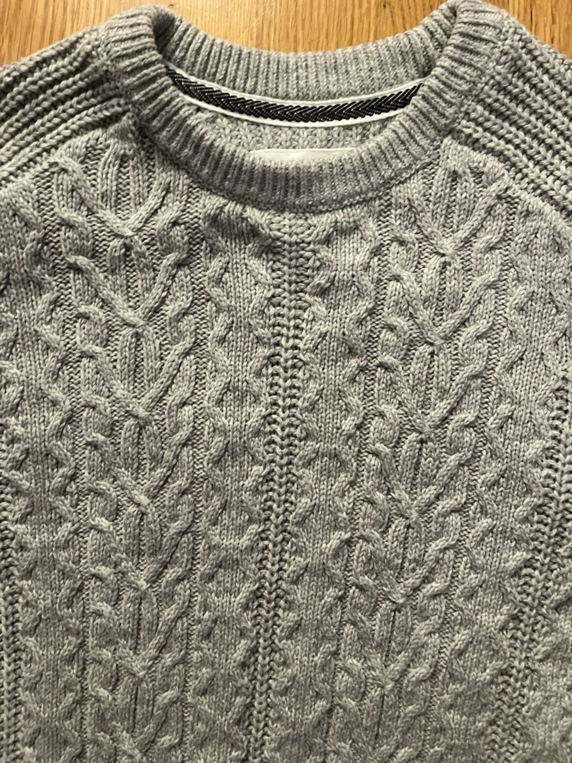 Grå Stickad Tröja - 2
