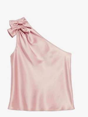 topp med rosett  - Supersöt ljusrosa top i satin med rosett och one shoulder. 