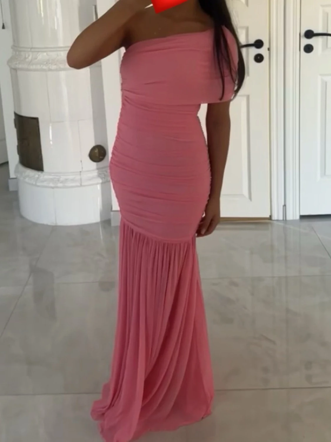 Rosa offshoulder långklänning