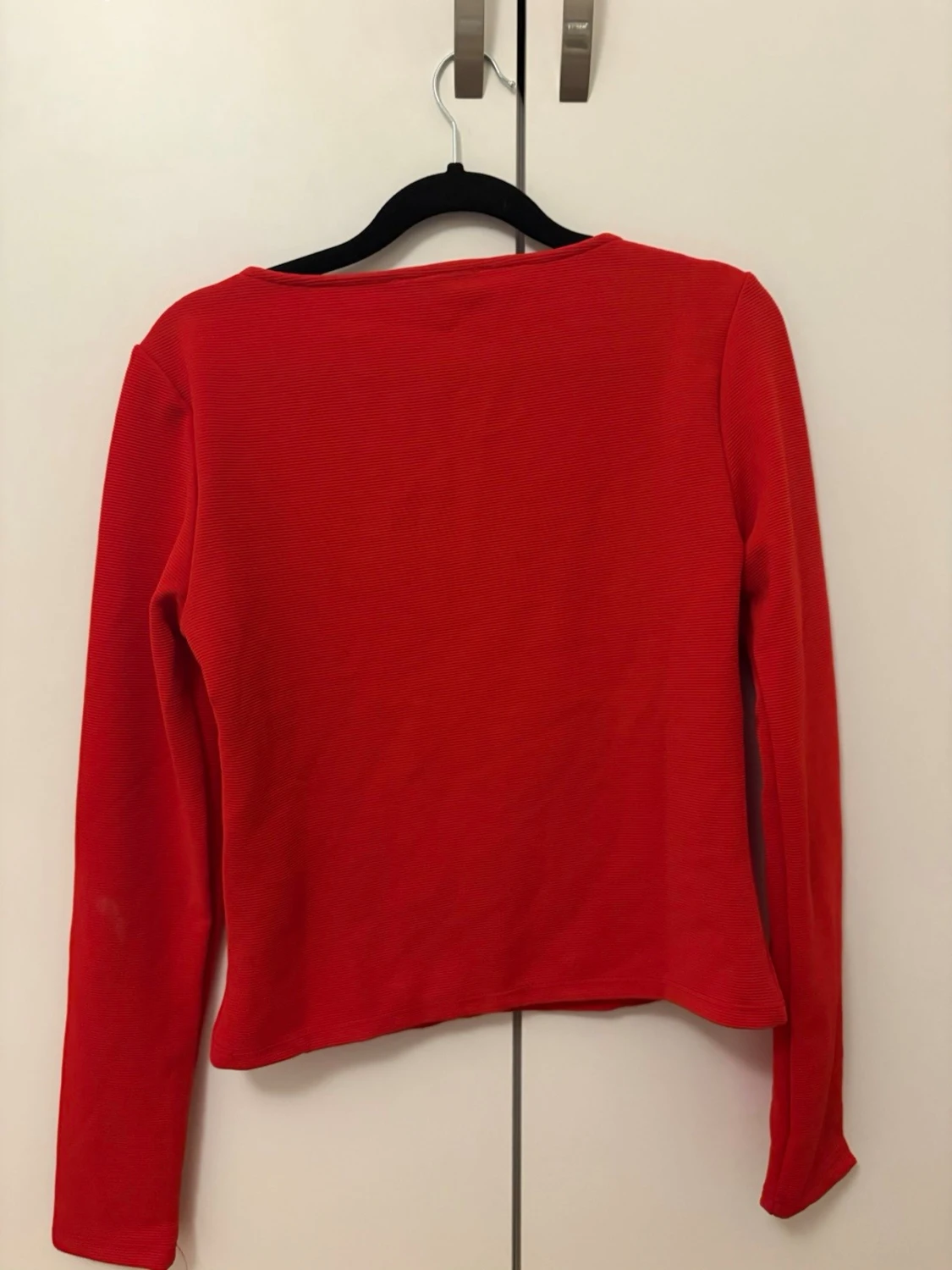 Röd långärmad topp från NA-KD - 1
