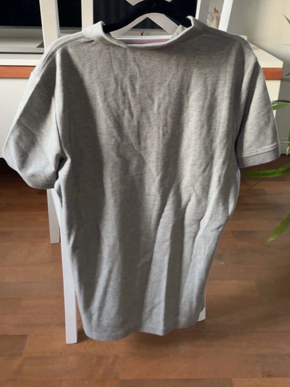 Grå pikétröja i bomull - 1