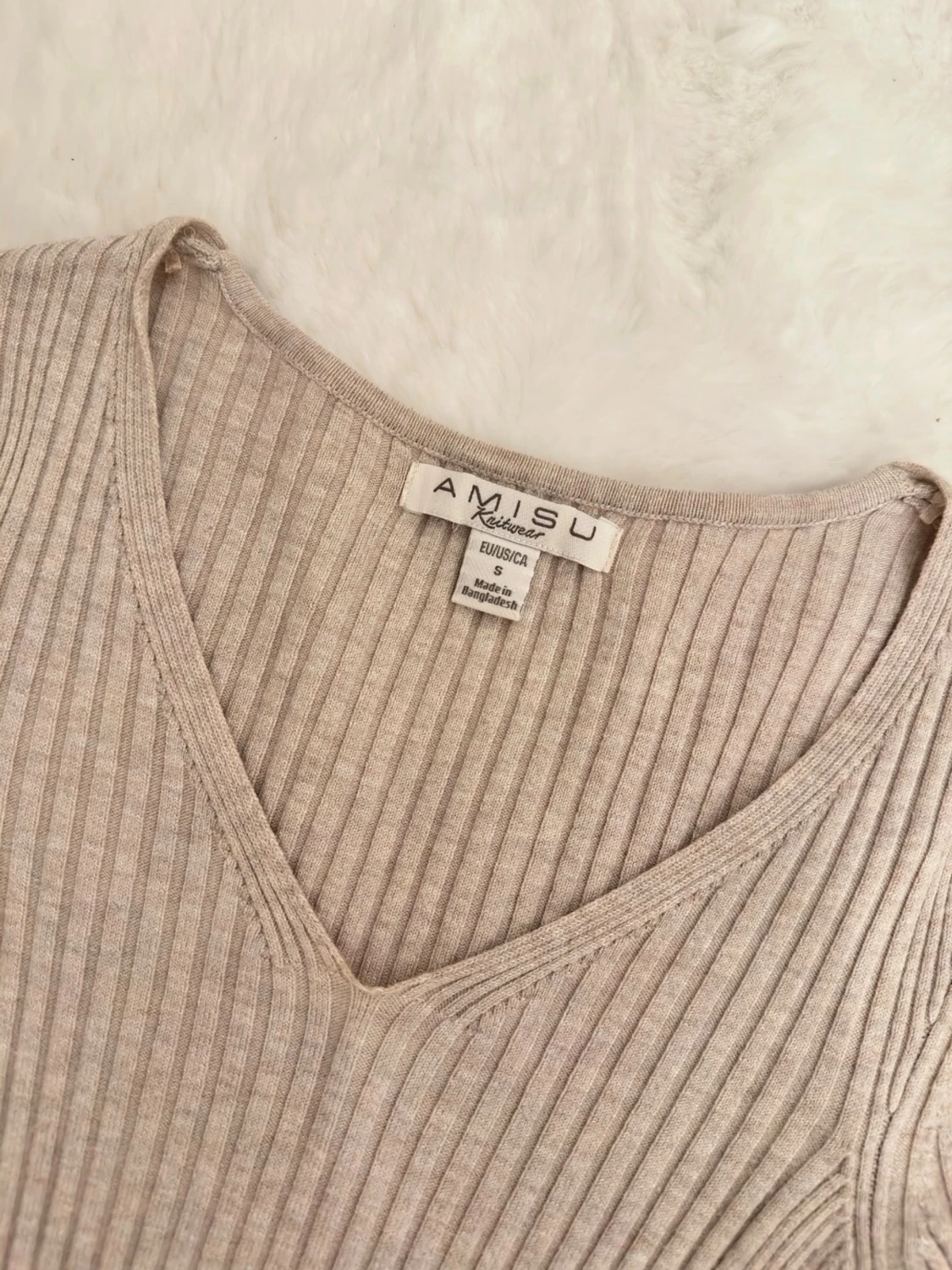 Beige ribbad tröja  - 1