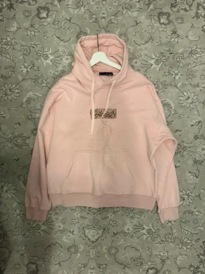 Derschutze hoodie ”blossom" - Derschutze hoodie ”blossom" Helt oanvänd   Jätte mysigt material och grym kvalitet