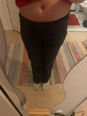 Marin blåa mjukis byxor❤️ - Ett par marin blå mjukis byxor från lager❤️