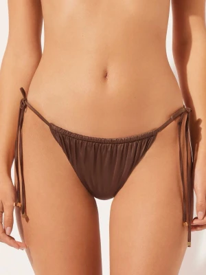 Bikiniunderdel - Säljer denna helt nya, oanvända bikiniunderdelen från Calzedonia med prislappen kvar då det vart hembeställt i fel storlek. Nypris 349kr☺️💘