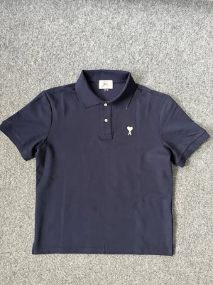 AMI navy blue t shirt - Brand new, true to size M size