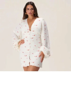 Adoore klänning  - Super fin klänning från Adoore köpt nu i somras