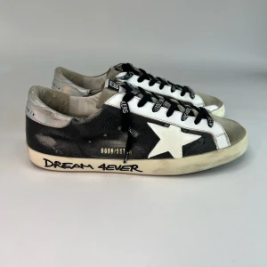 Golden Goose  - Golden Goose sneakers 42 tillkommer!