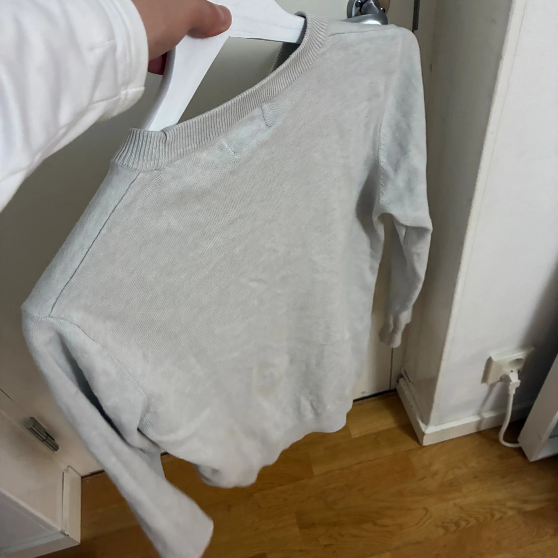 Ljusgrå stickad tröja från H&M - 2