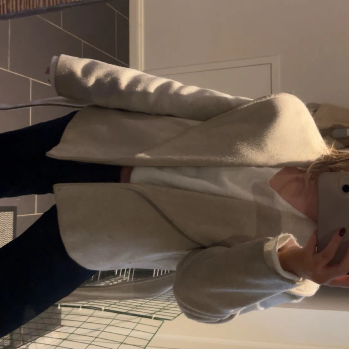 Beige omlottkappa med bälte - 1