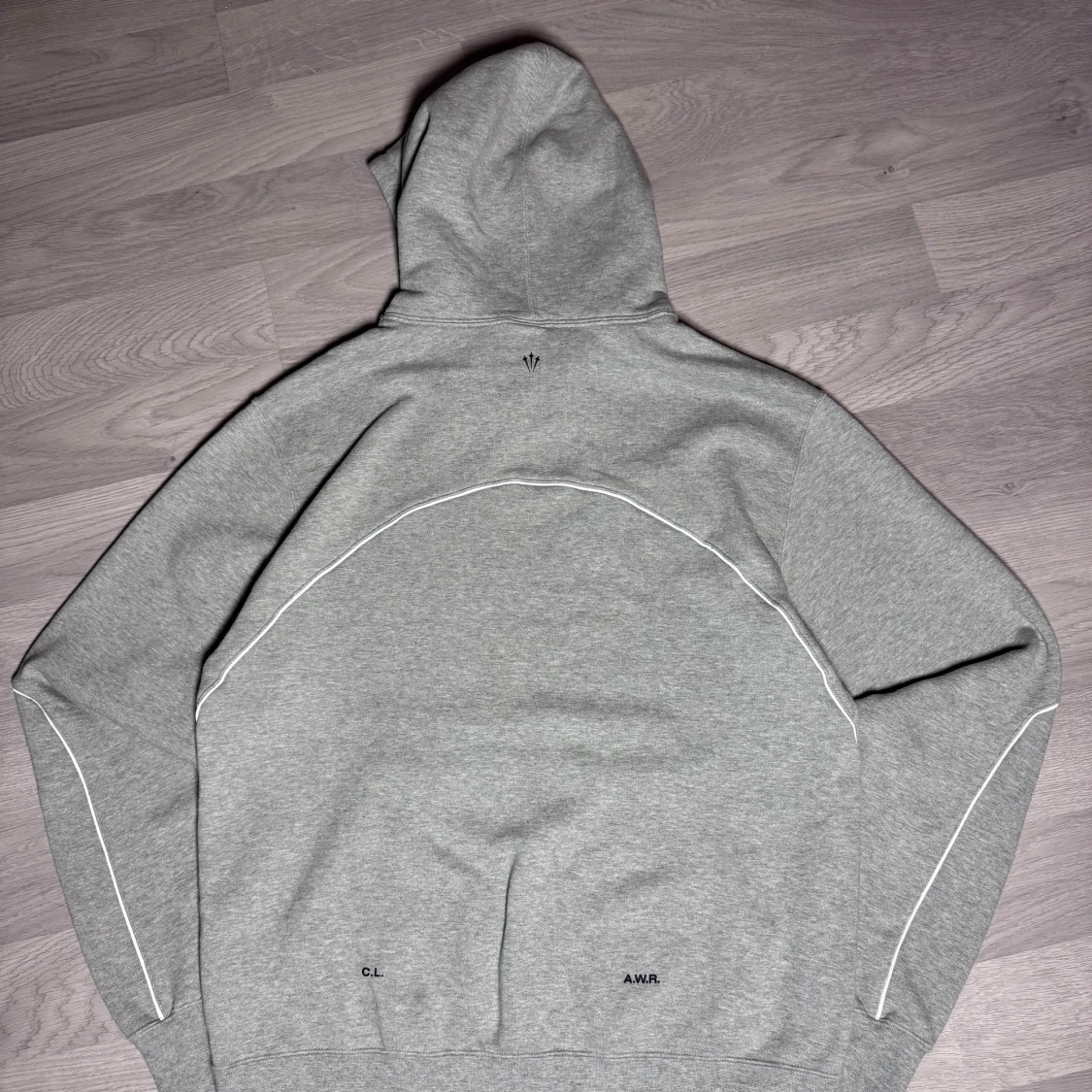 Grå NOCTA x Nike hoodie  - 1