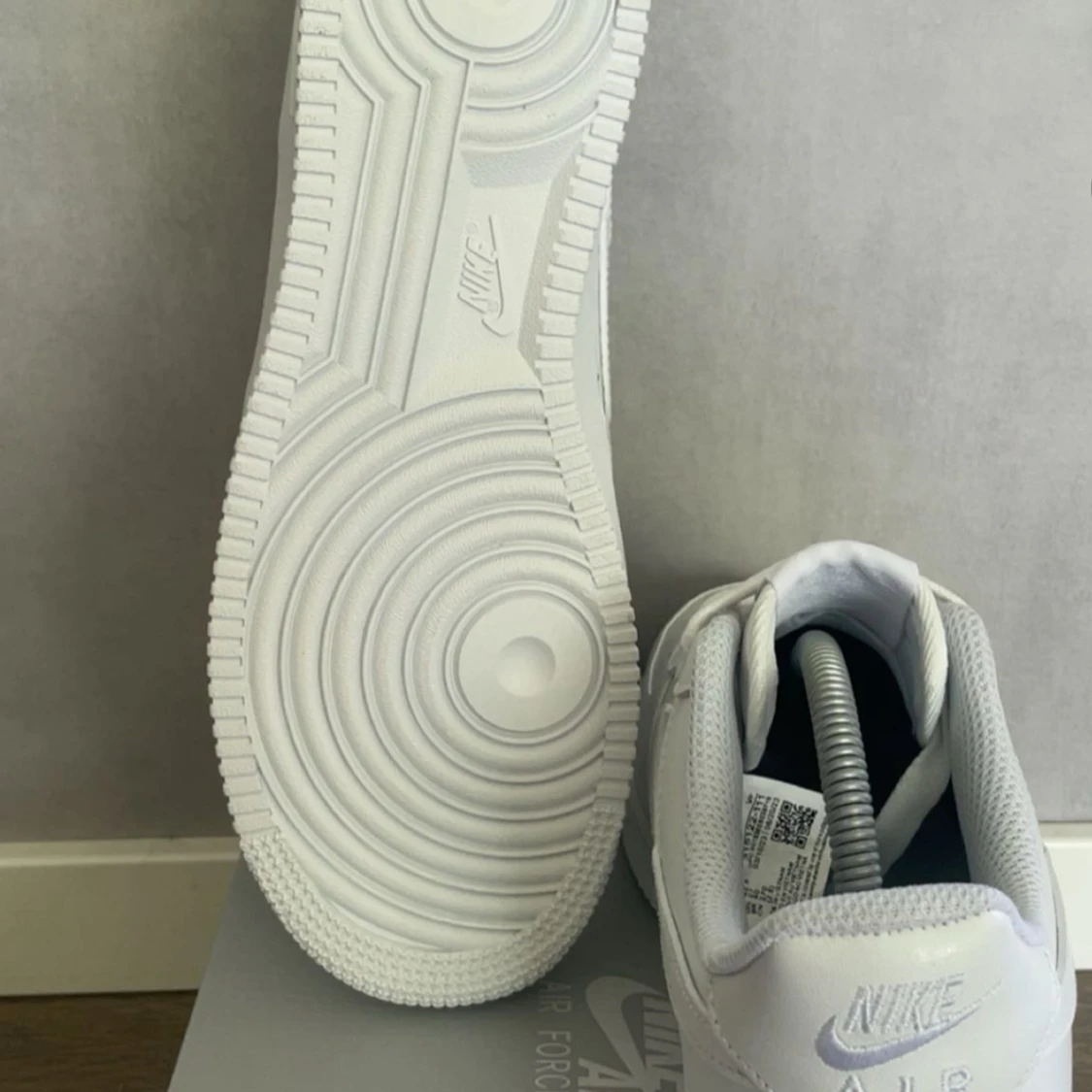 Air Force One - Nike - 3