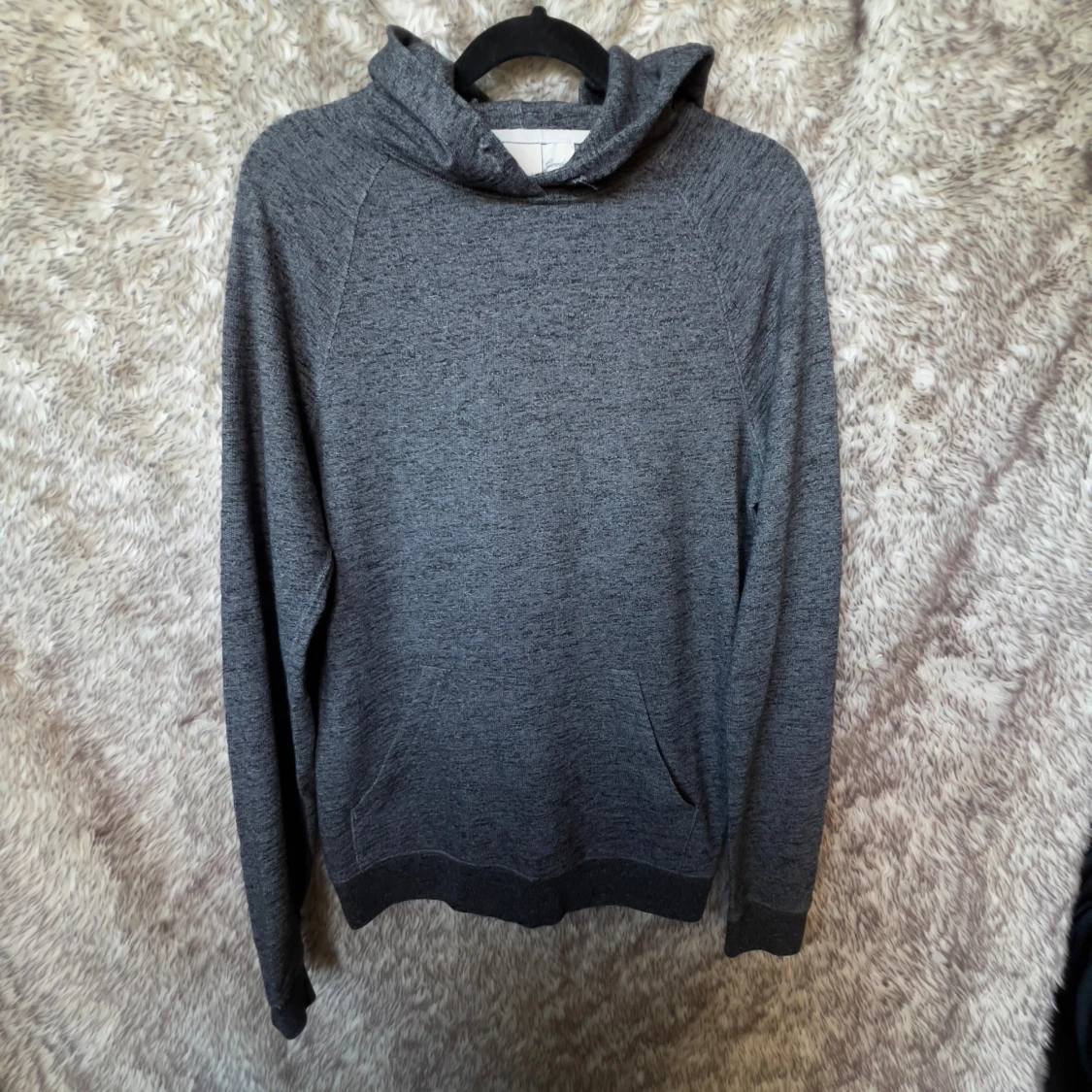 Mörkgrå hoodie från H&M, stl S