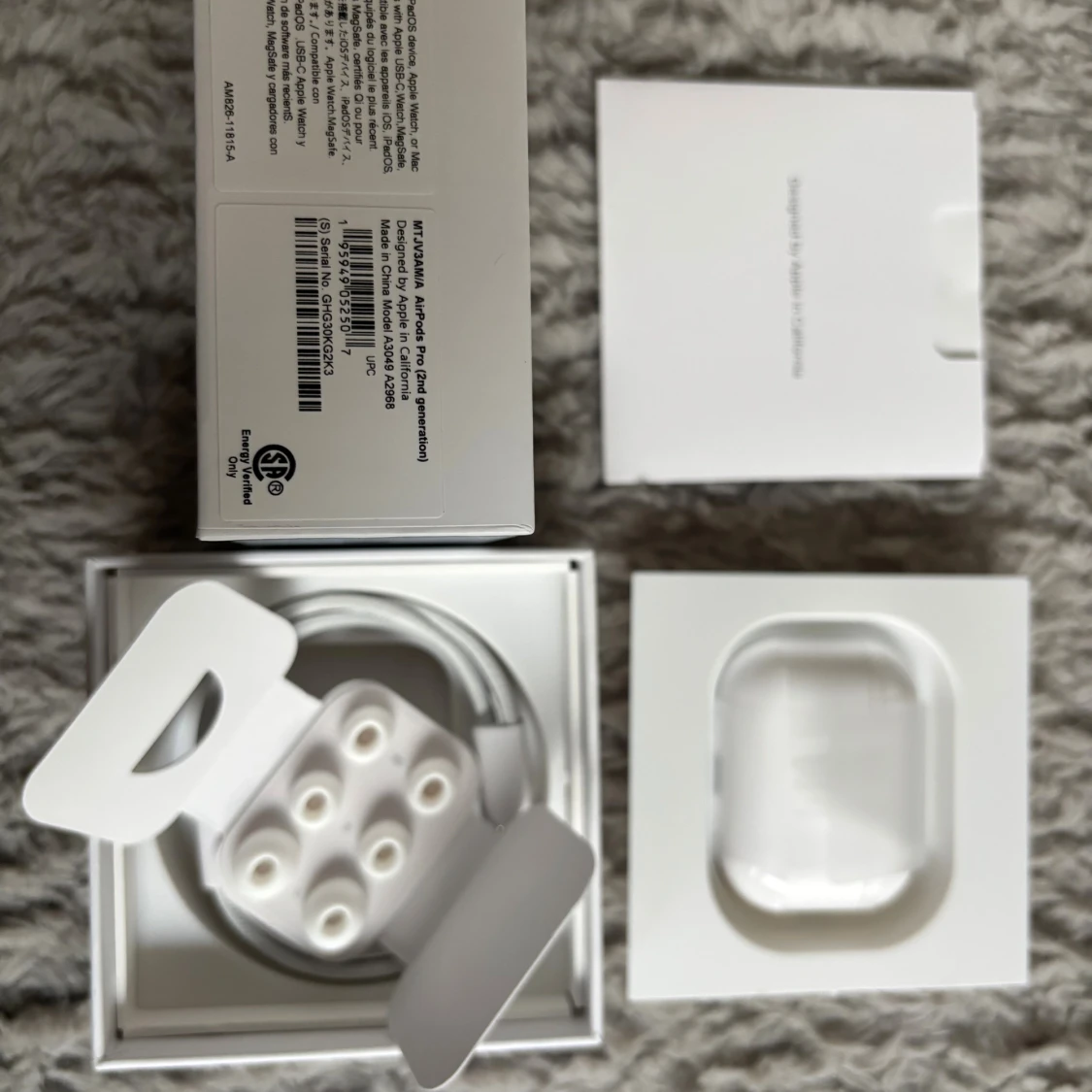AirPods Pro 2 (USB-C) - 1