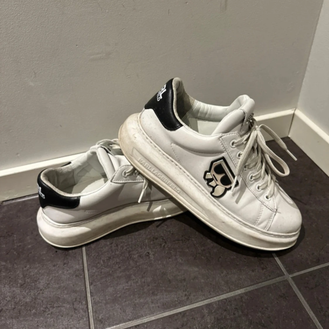 Karl Lagerfeld vita sneakers
