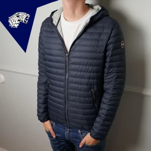 COLMAR JACKA - Fet Colmar dunjacka | Skick: 8.5/10 | Strl: 16 (XS) Inga hål eller revor! | Modellen är 180 cm | Hör av dig om du undrar någonting!