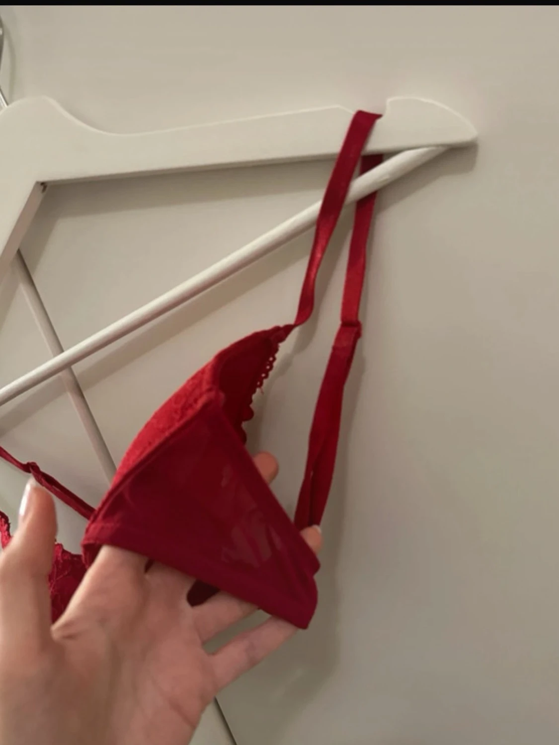 Röd spets-bh med justerbara band - 1