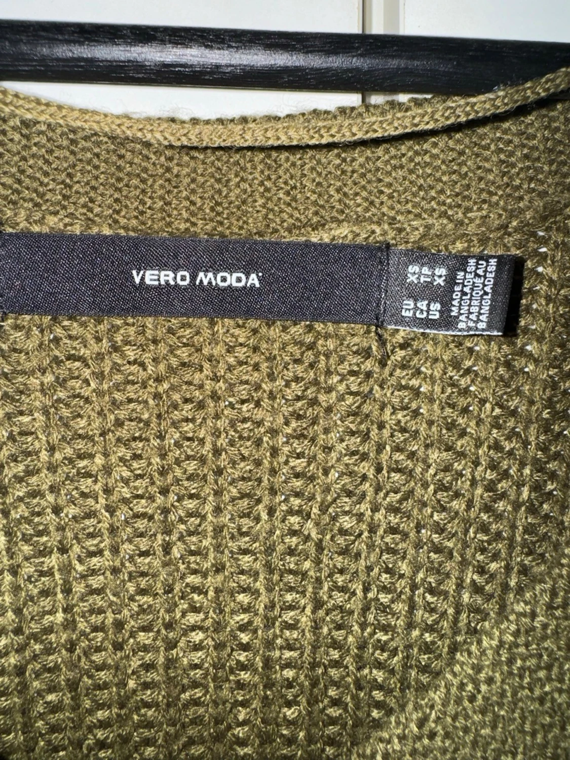 Olivgrön stickad kofta från Vero Moda - 1