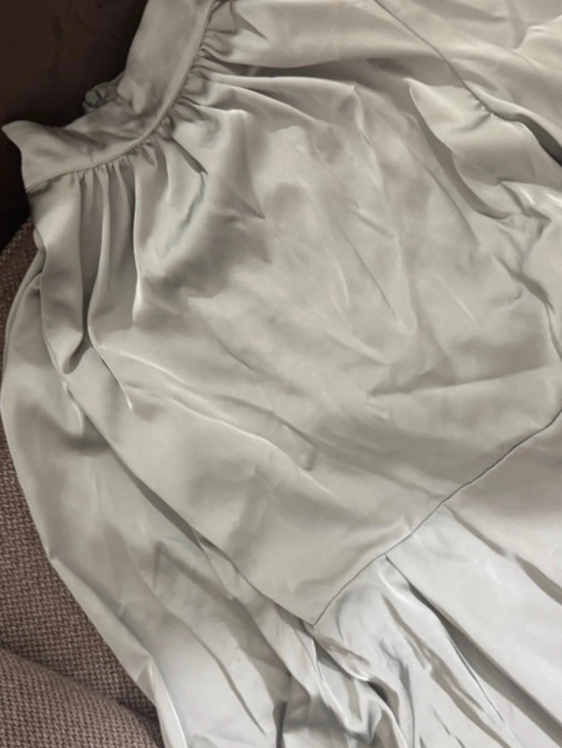 Ljus långklänning med vida ärmar - 1