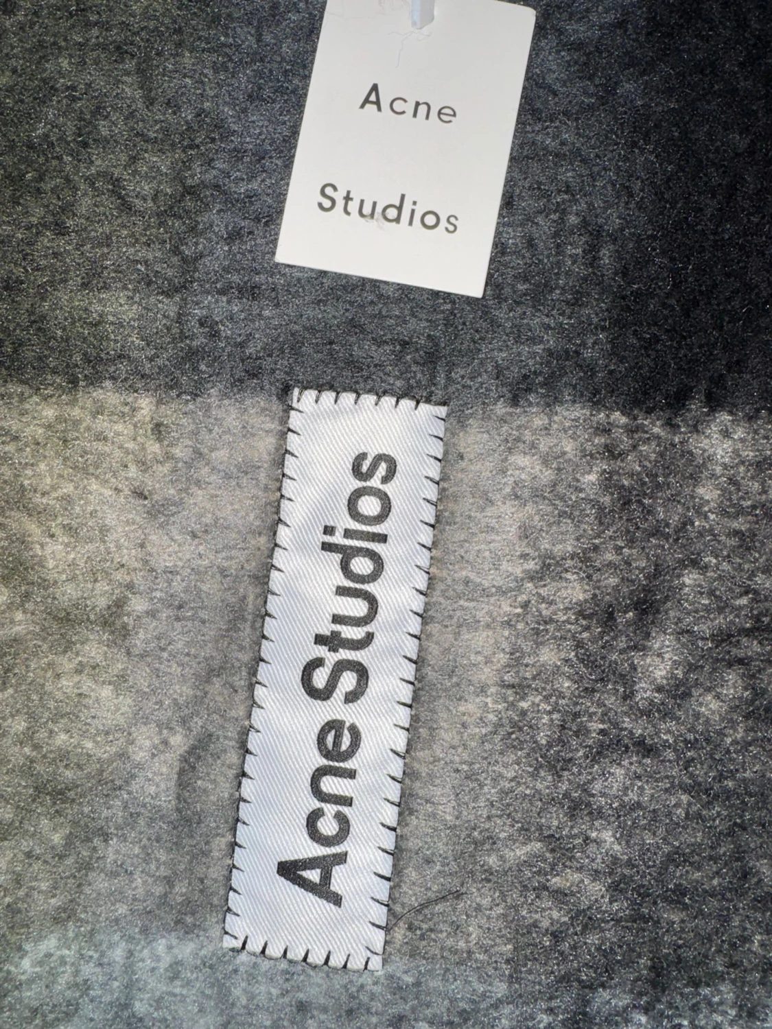 Rutig ullväst från Acne Studios - 3