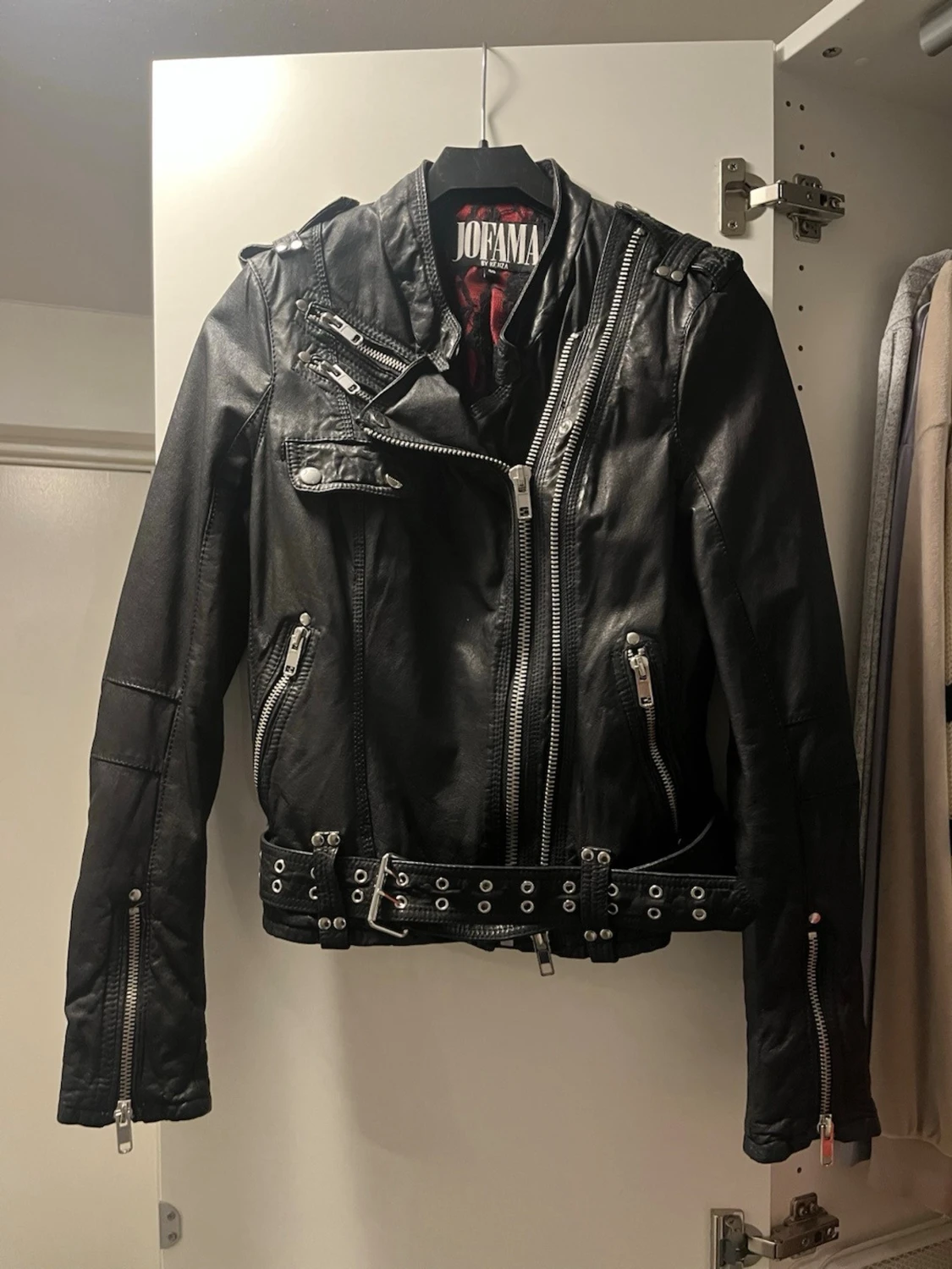 Svart skinnjacka från Jofama - 1