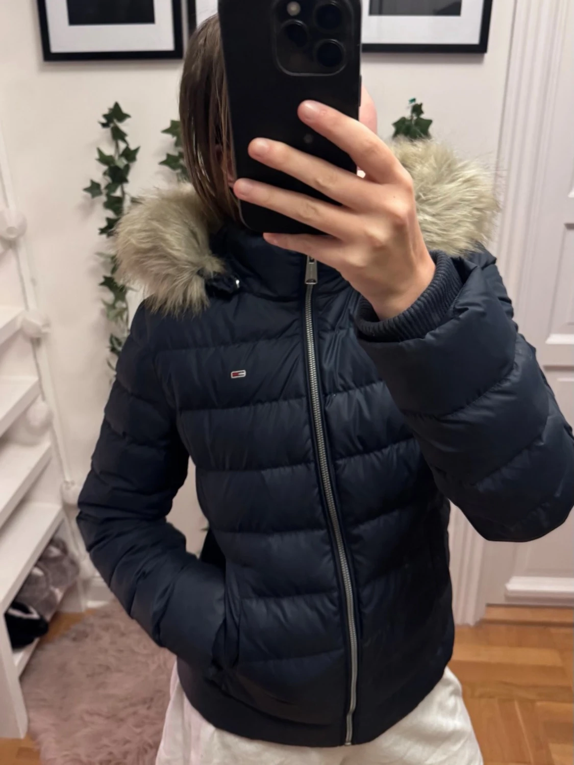 Marinblå dunjacka från Tommy Hilfiger - 1