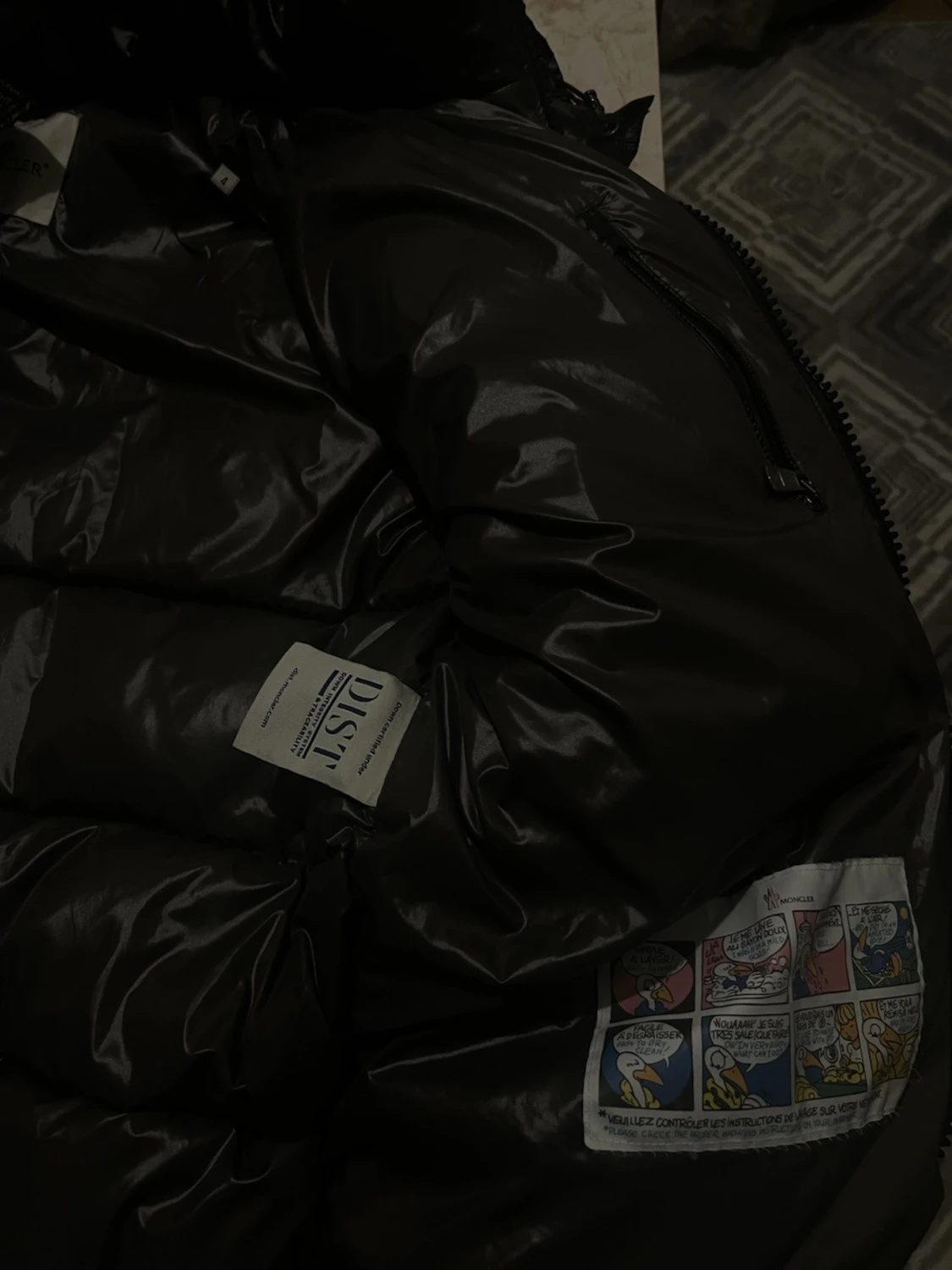 Svart Moncler dunjacka med huva - 2