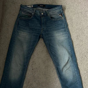 Replay jeans 30 - Replay jeans | Storlek: 30/30 | Nypris: 1799 | Pris: 349kr | Fraktar via postnord eller instabox 🚚📦 | Hör av dig vid minsta fråga eller fundering |