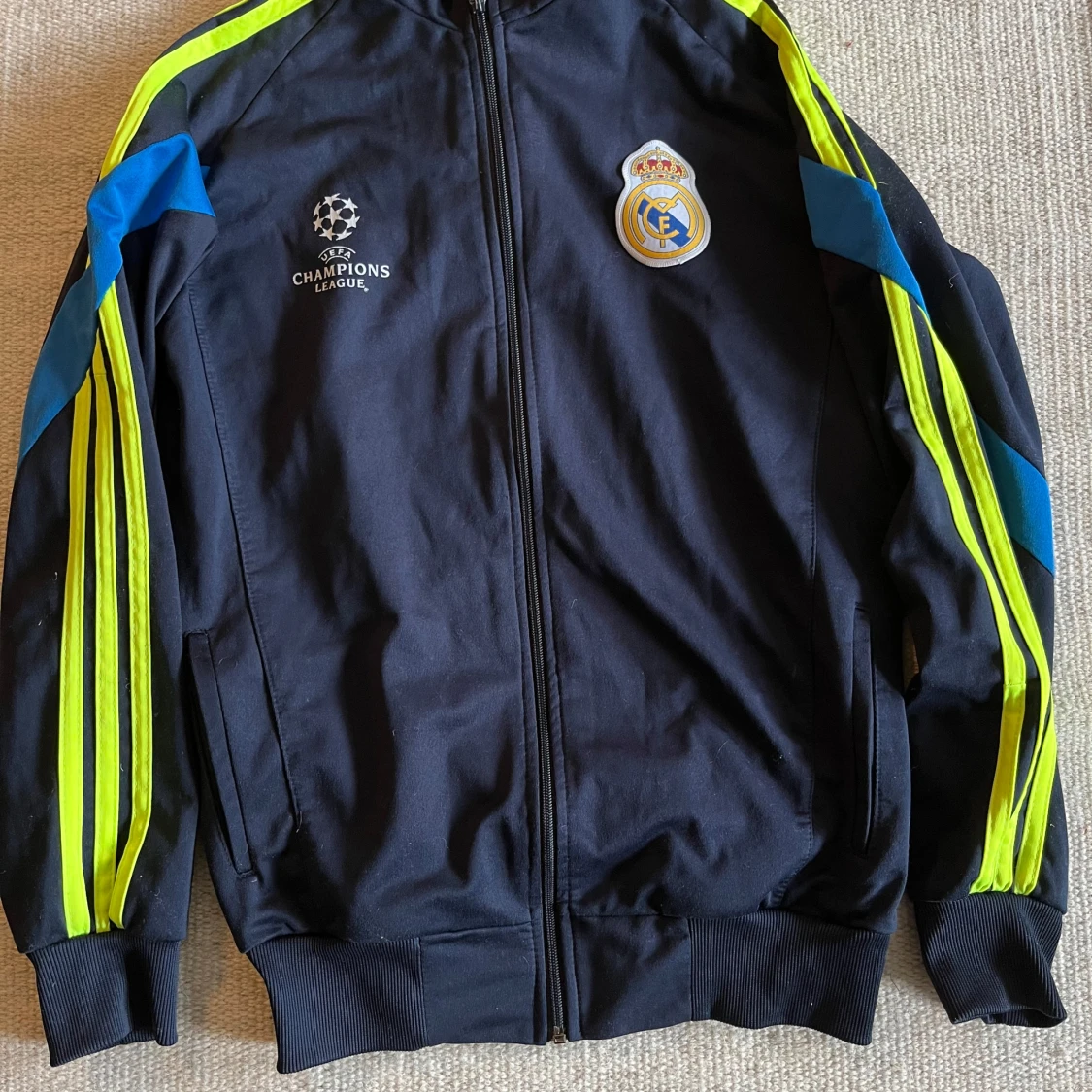 Real Madrid träningsjacka Adidas
