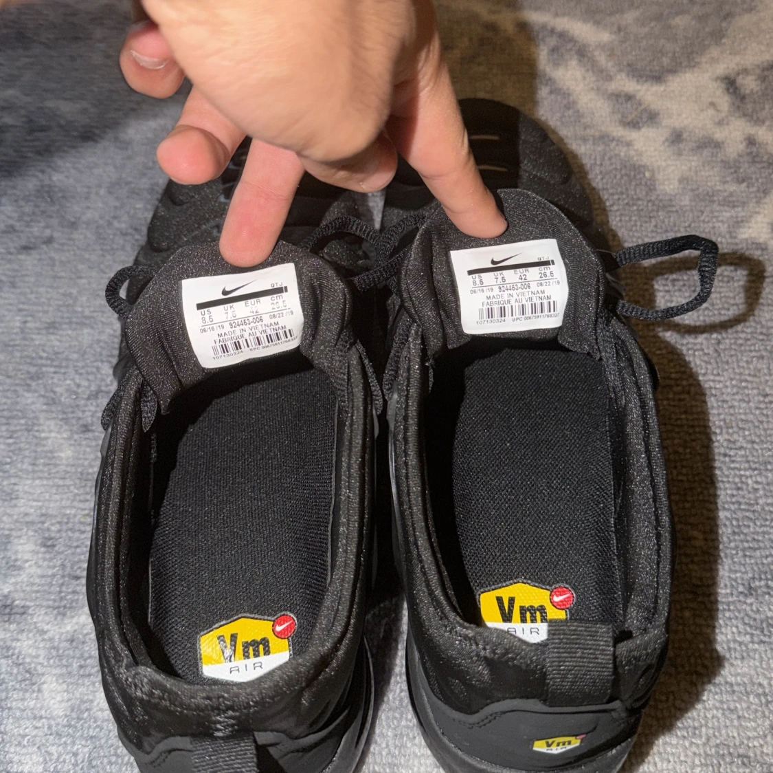 Nike Air Vapormax Plus Svarta/Röda - 4