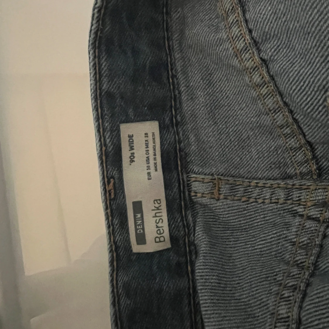 Blå wide jeans från Bershka - 2
