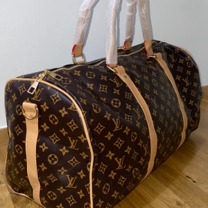Louis Vuitton resväska monogram - Helt ny resväska, meddela mig gärna för mer info! 💕💕