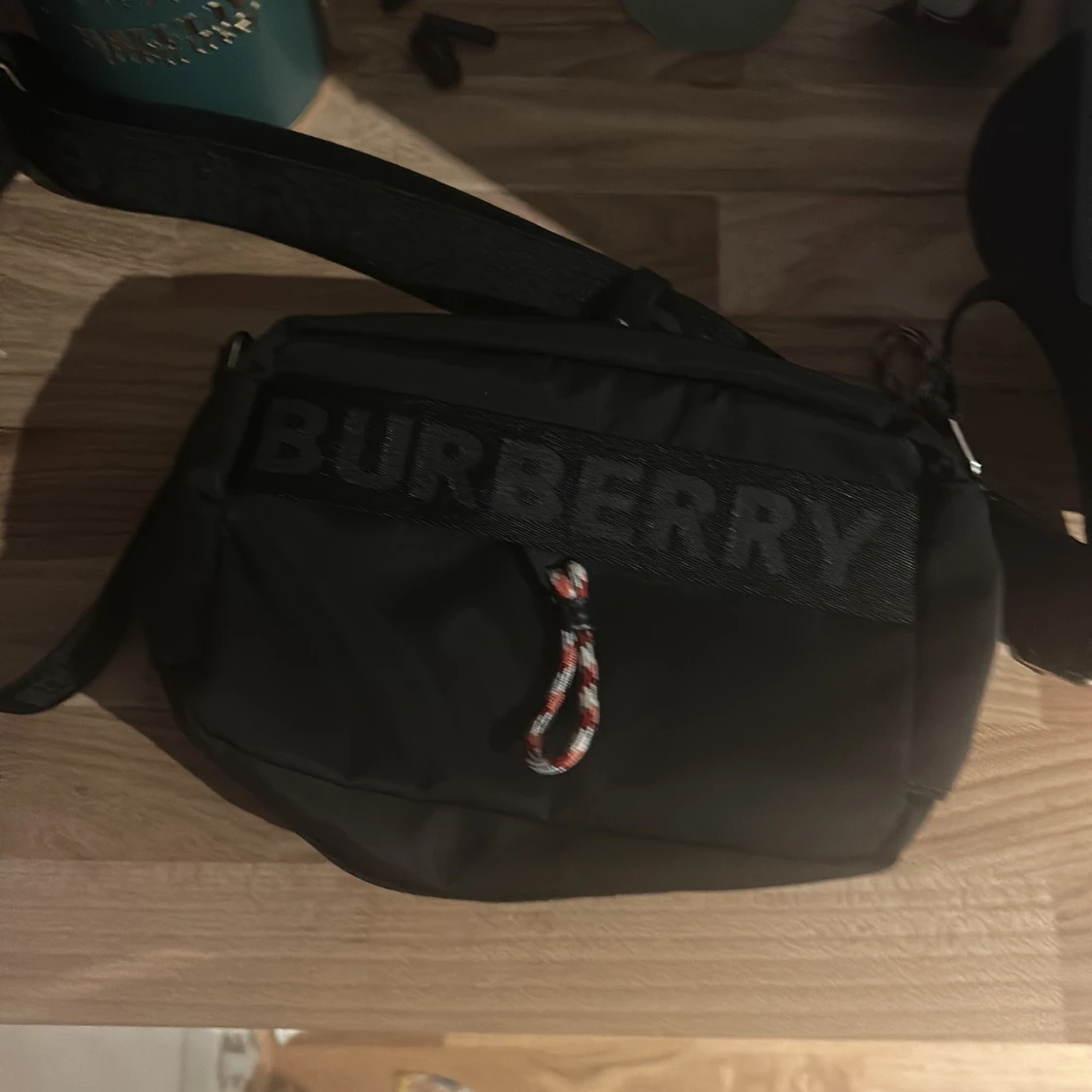 Svart axelväska från Burberry