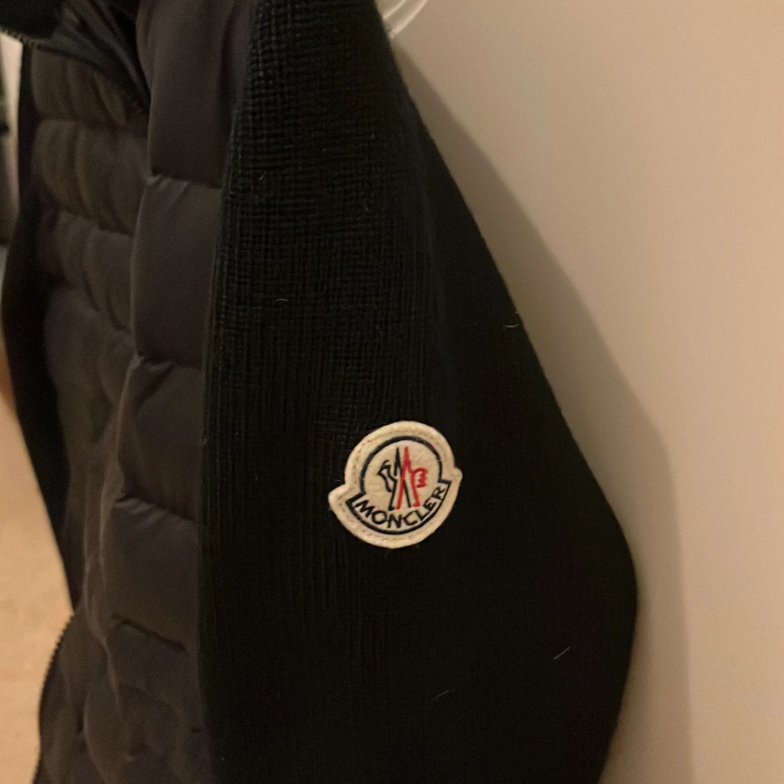 Svart quiltad jacka från Moncler - 1