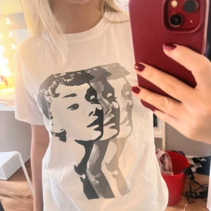 T shirt med tryck - Fin t shirt med tryck