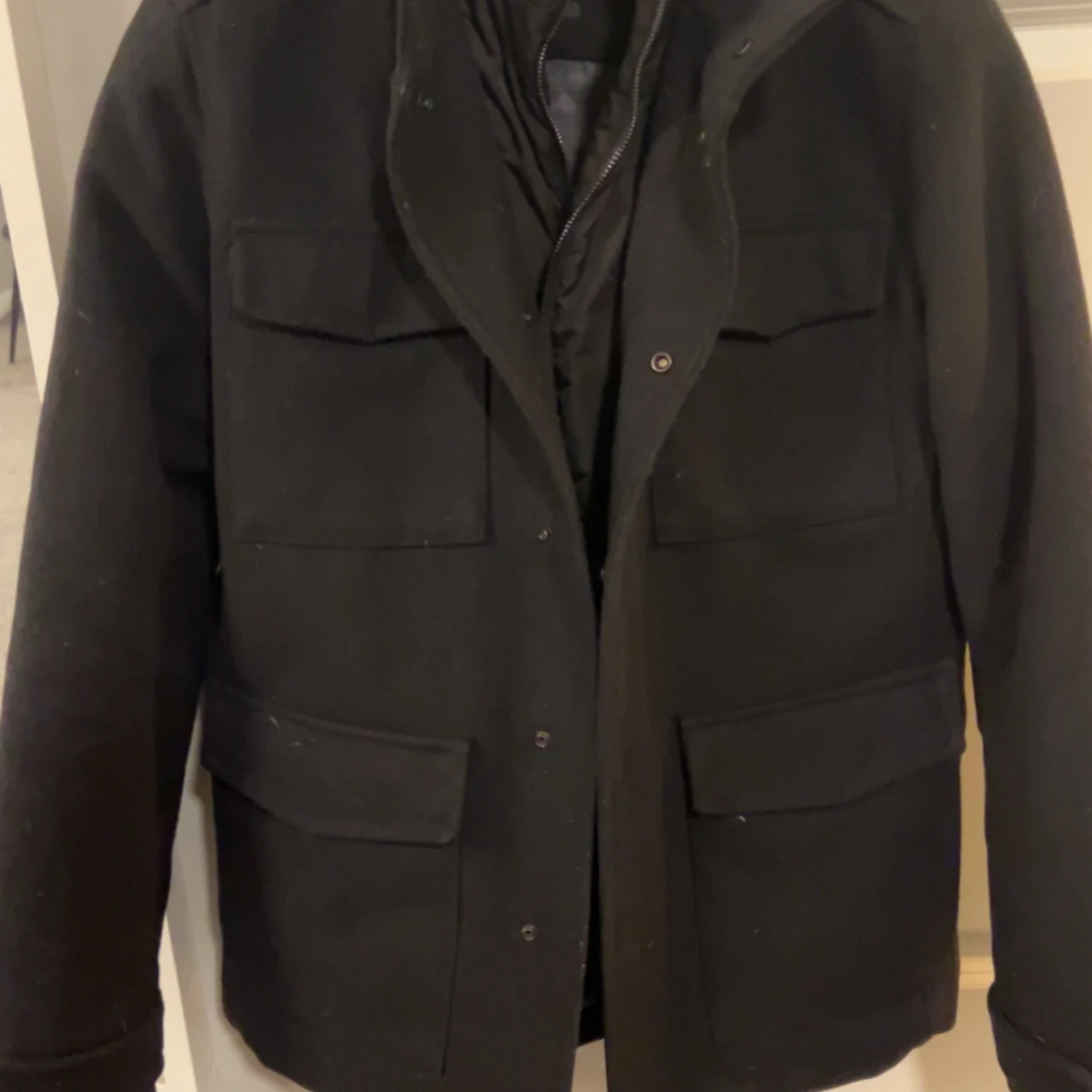 Svart rock från Jack & Jones, storlek S