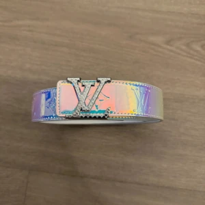 L V bälte  - 105cm helt ny