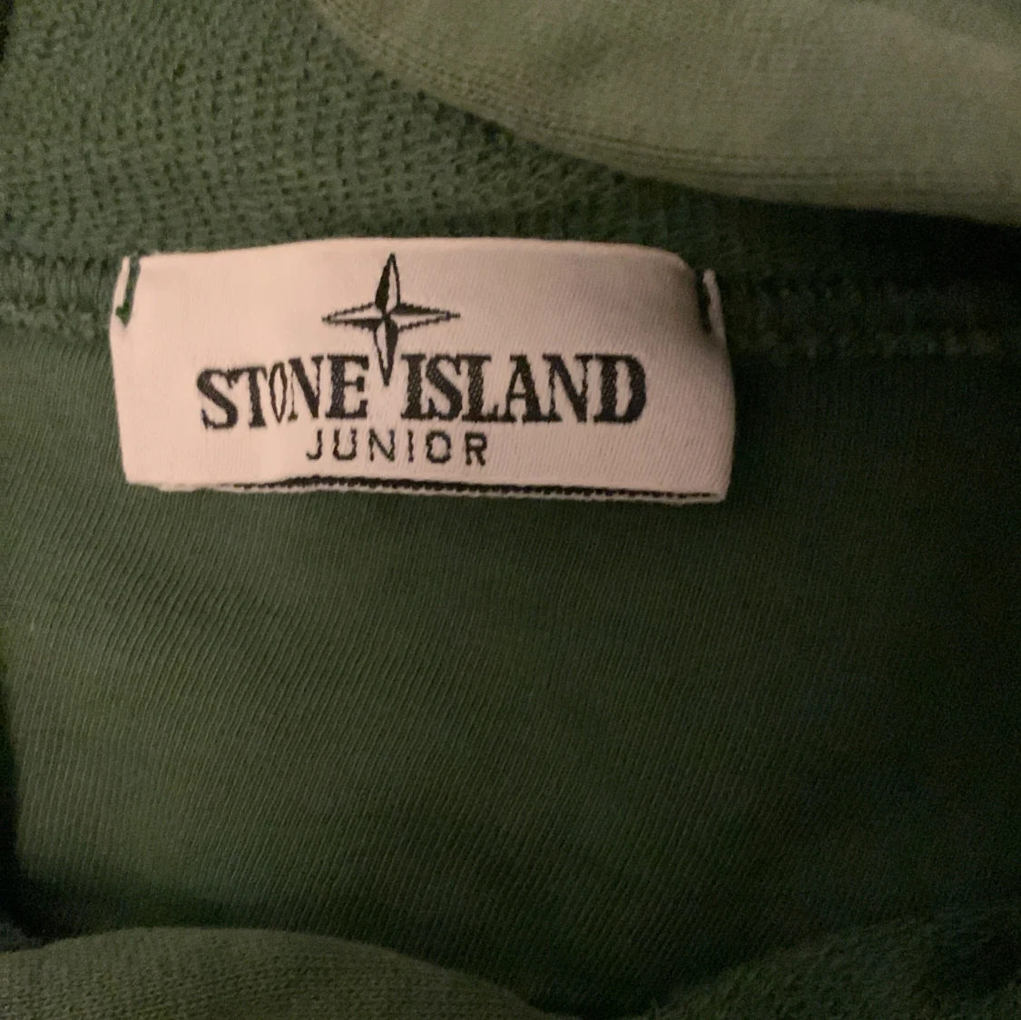 Grön hoodie från Stone Island Junior - 3