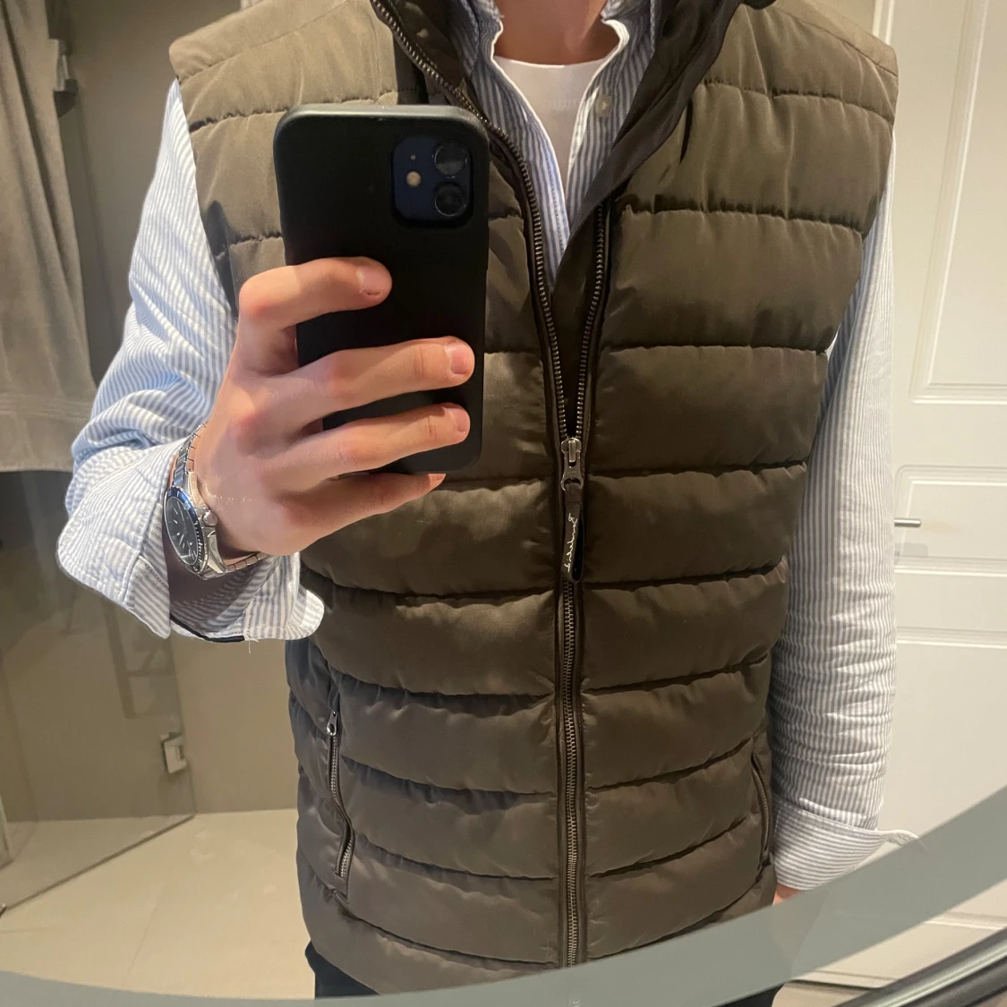 Olivgrön dunväst från Bondelid  - 1