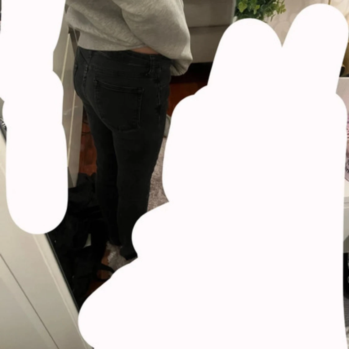 Mörk gråa/svarta jeans ifrån crocker - 1