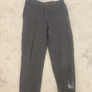 Armani byxor - Grå Armani byxor storlek 160cm/xs