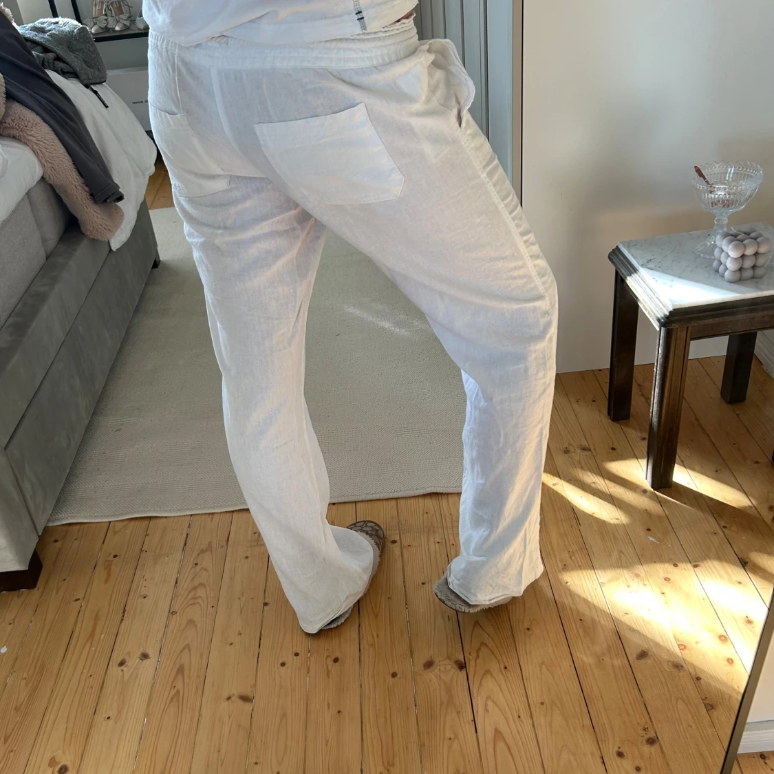 Vita Roxy linnebyxor med snörning - 1