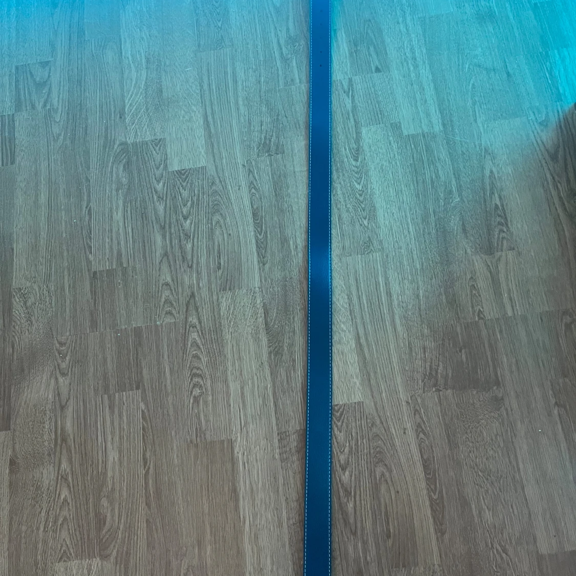 Blått skärp med H-spänne i silver - 1