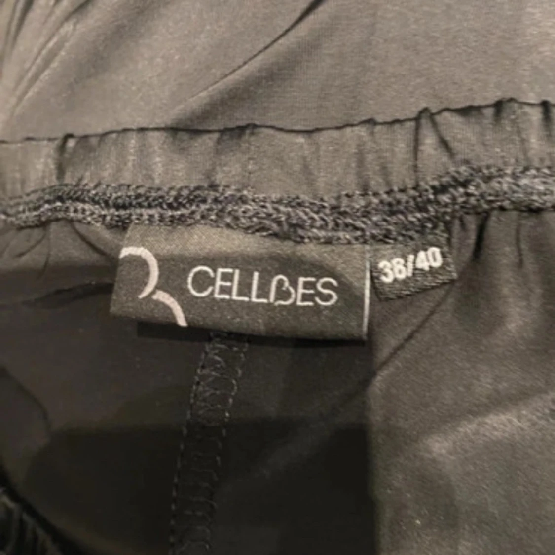 Svarta leggings i stretchigt material - 3