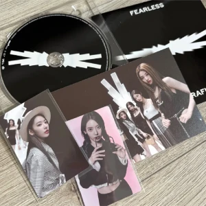 LE SSERAFIM FEARLESS  - Le sserafim